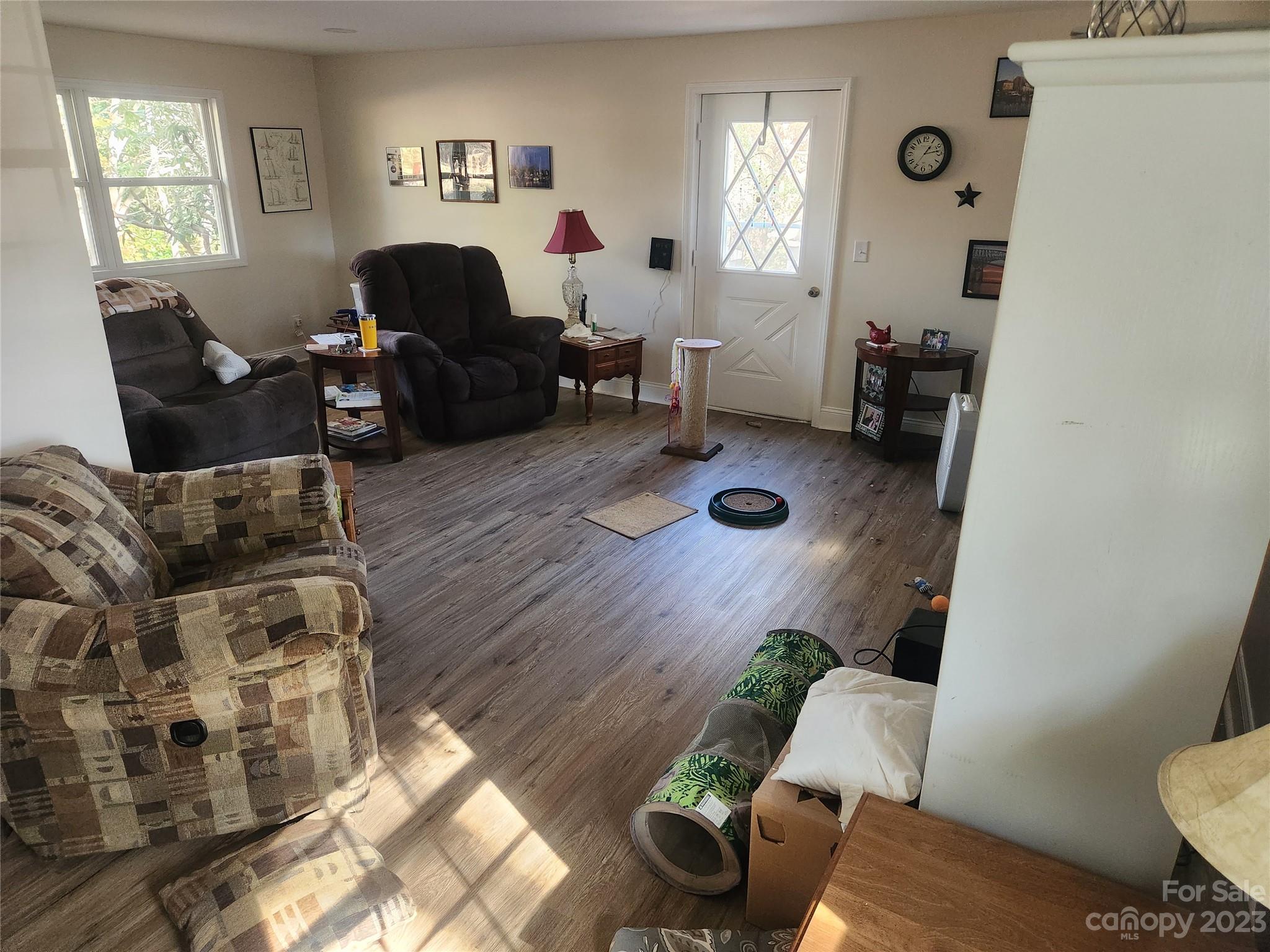 Dunwoody Acres - Residential