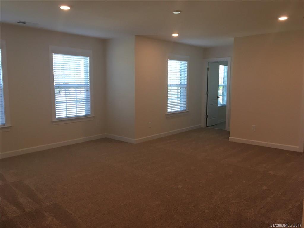 Southern Trace - Residential