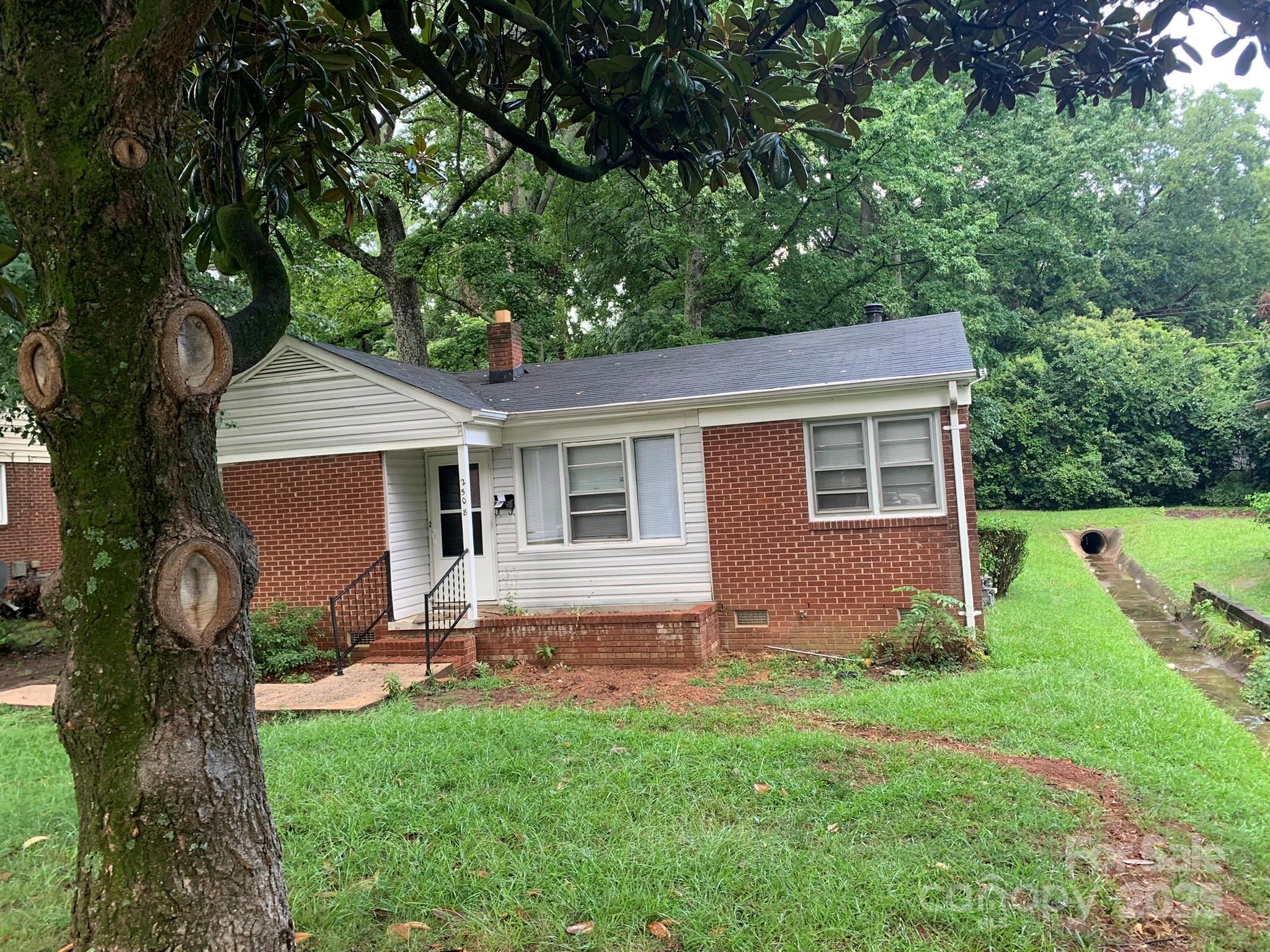 2508 Druid Hills Way