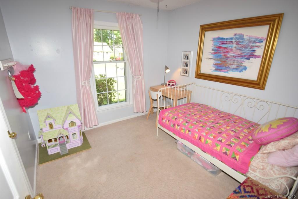 Chestnut Lake - Residential