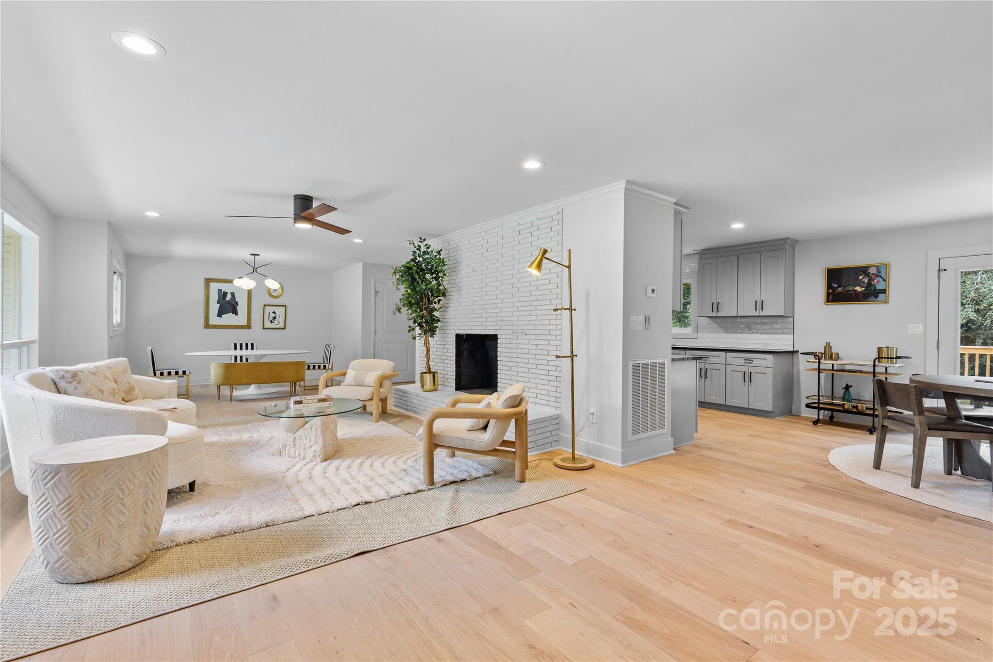 1408 Burtonwood Circle