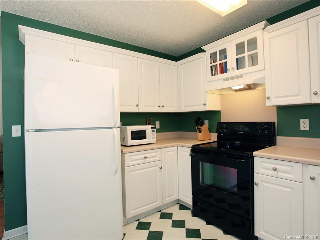 Avery Lake - Residential