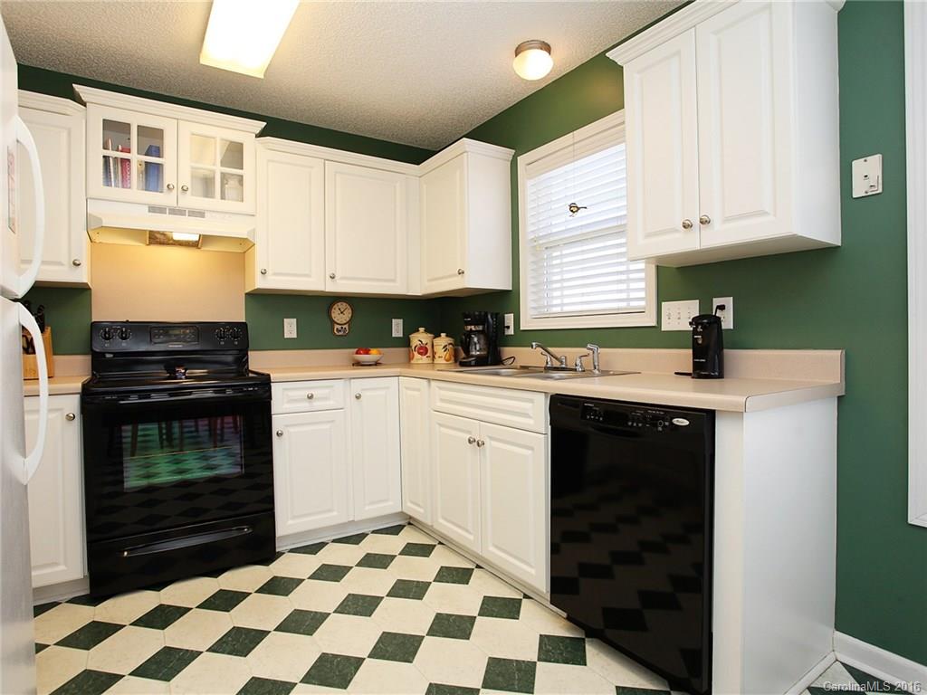 Avery Lake - Residential