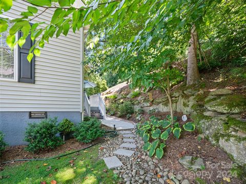 A home in Hendersonville