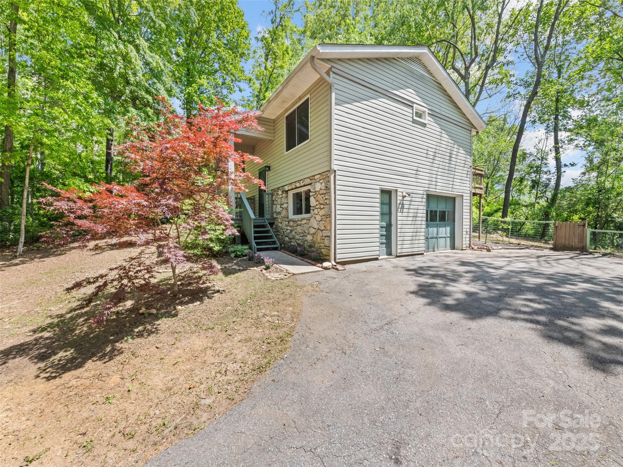 112 Charland Forest Road