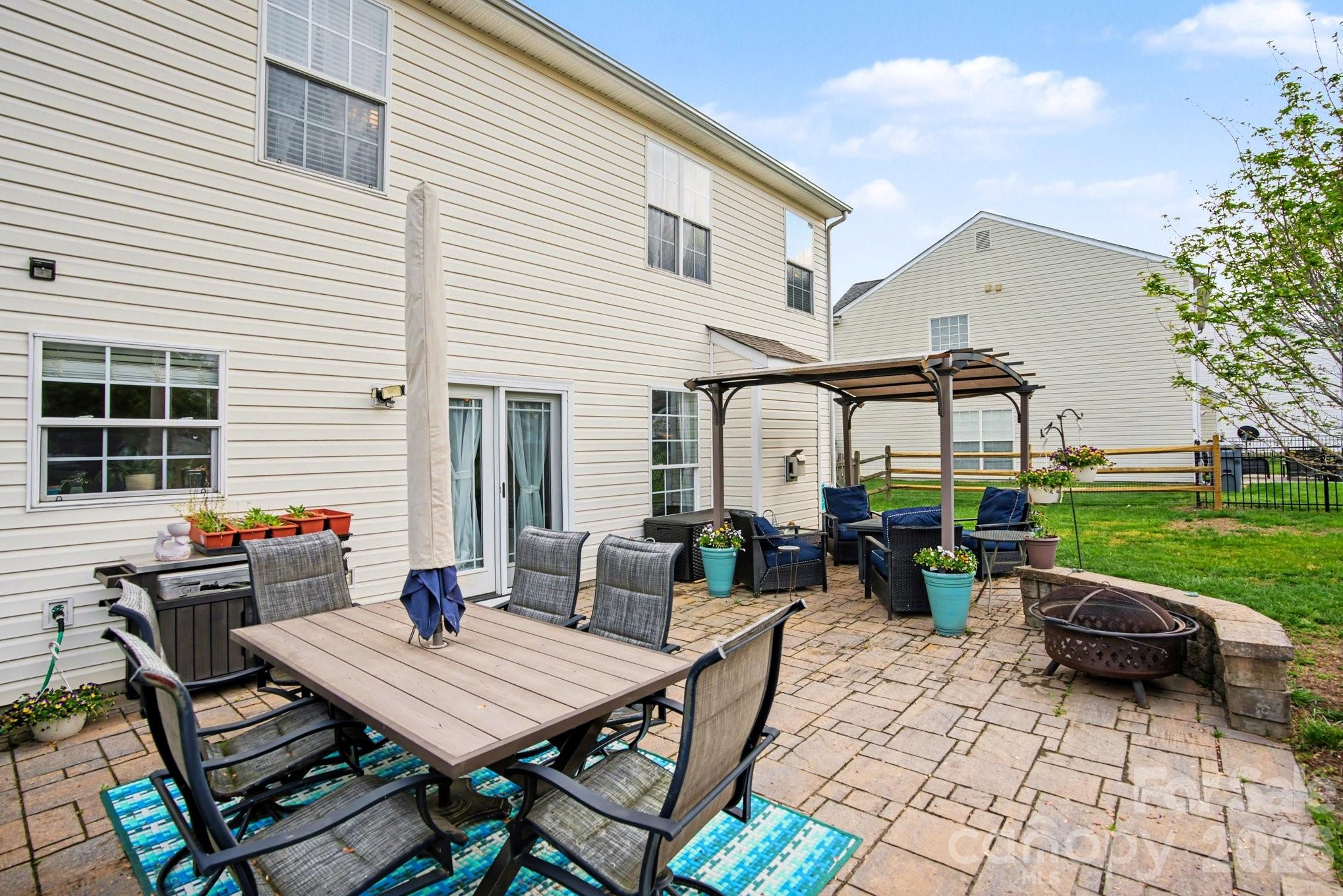 Rocky River Crossing - Residential