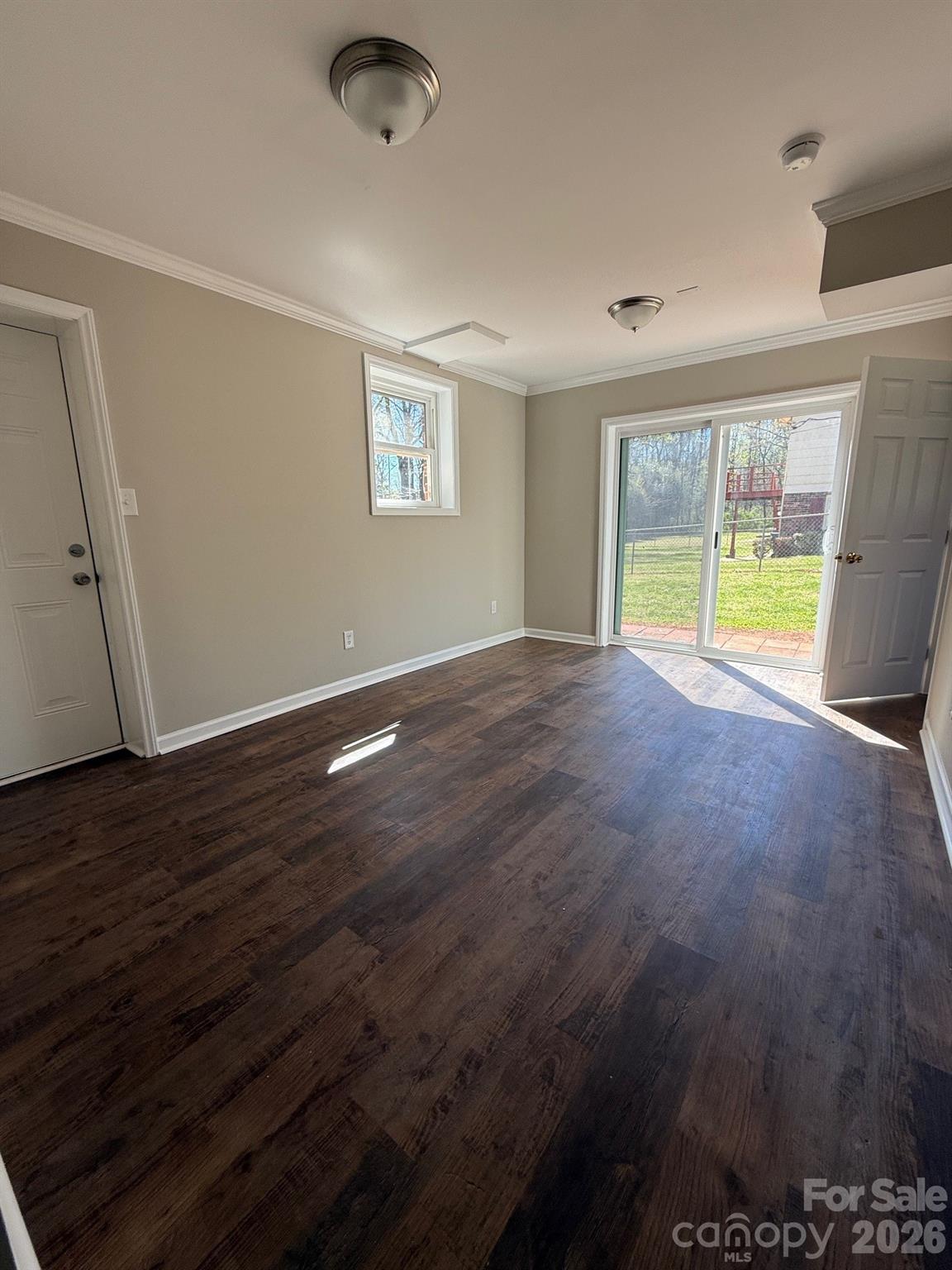 Landsdowne - Residential