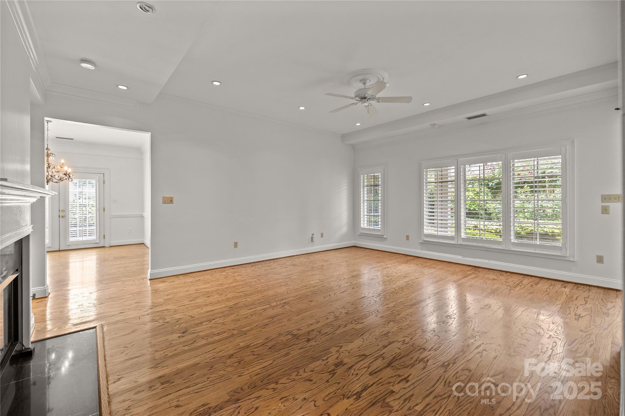 3430 Royal Crest Drive