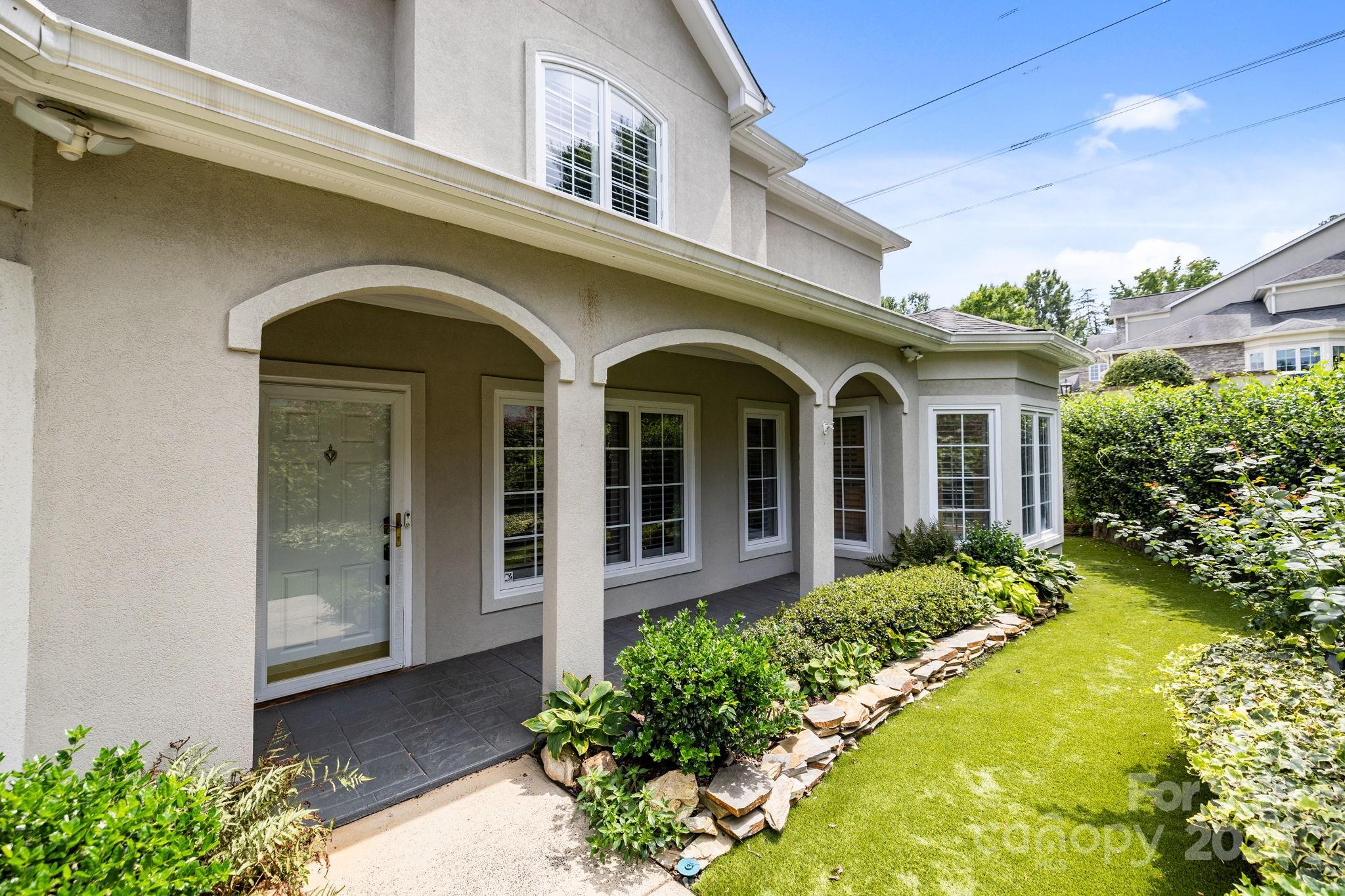 3430 Royal Crest Drive