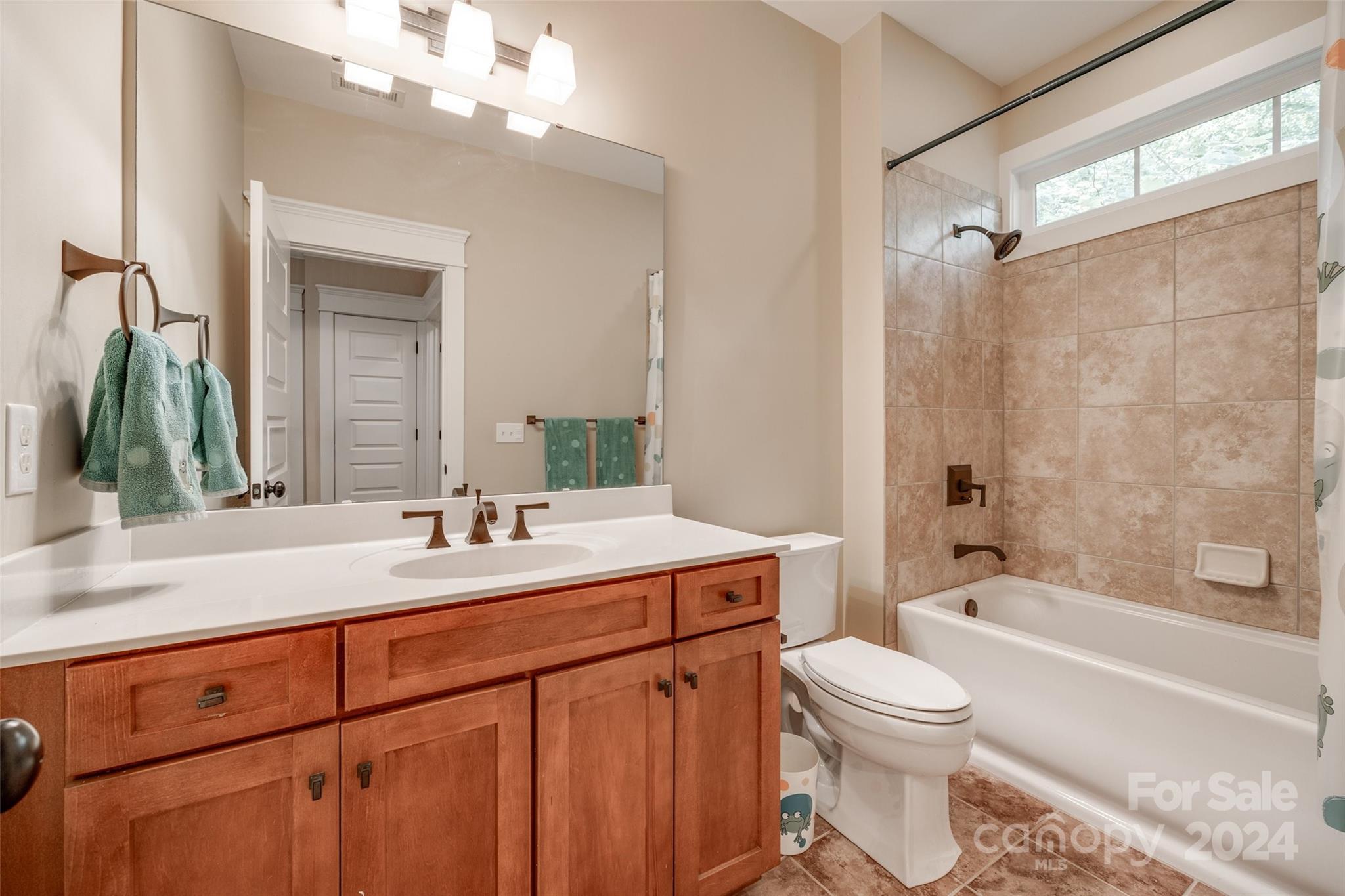 Tega Cay - Residential