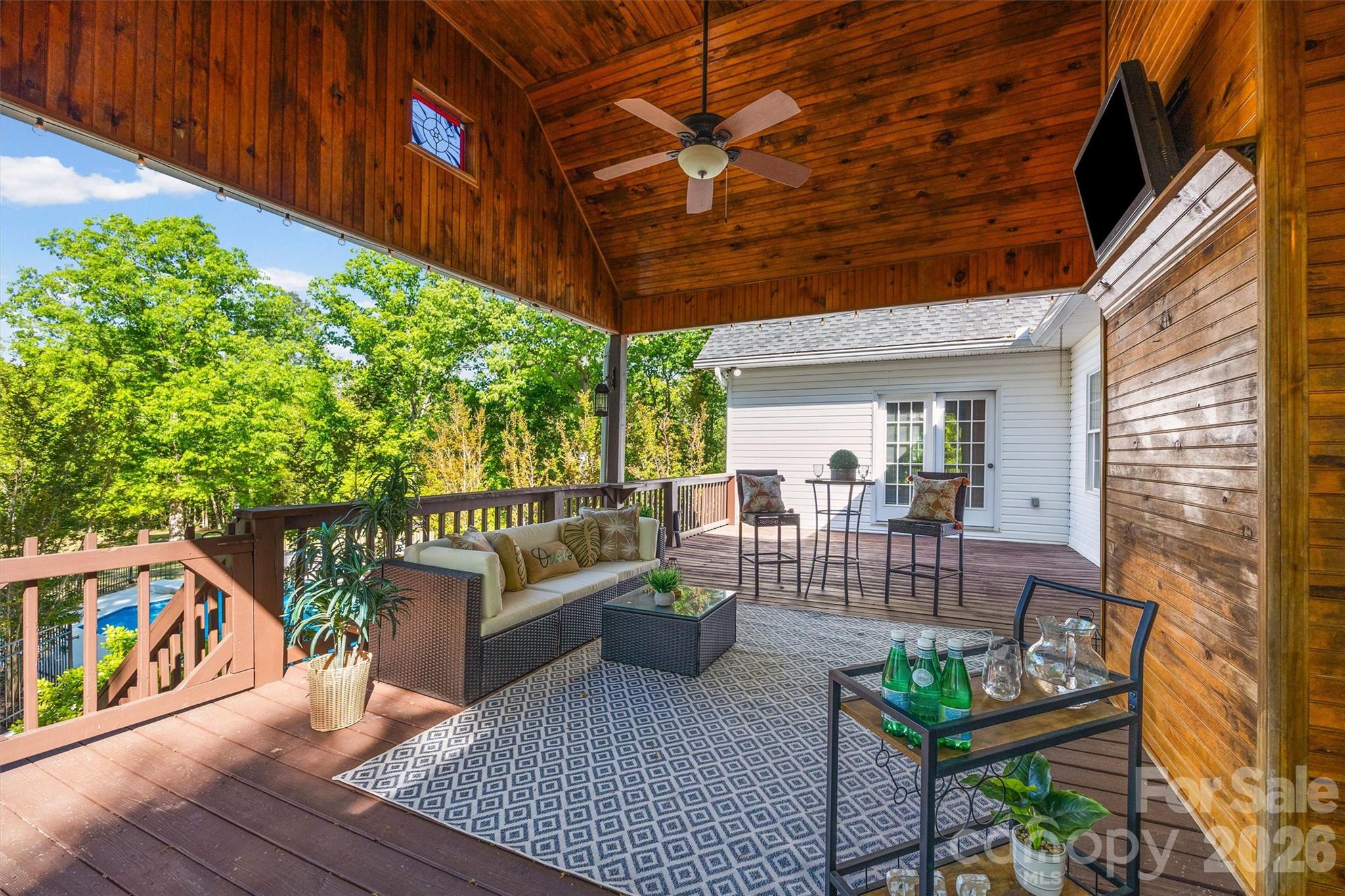 Huntington Oaks - Residential