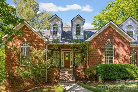 Photo of 2830 Point Drive, Richburg, SC 29729 (MLS # 4372039)