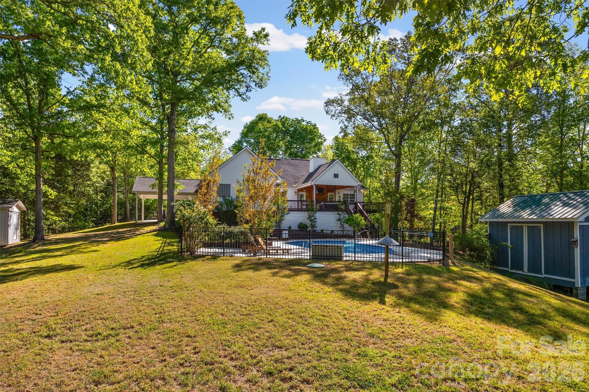 Huntington Oaks - Residential