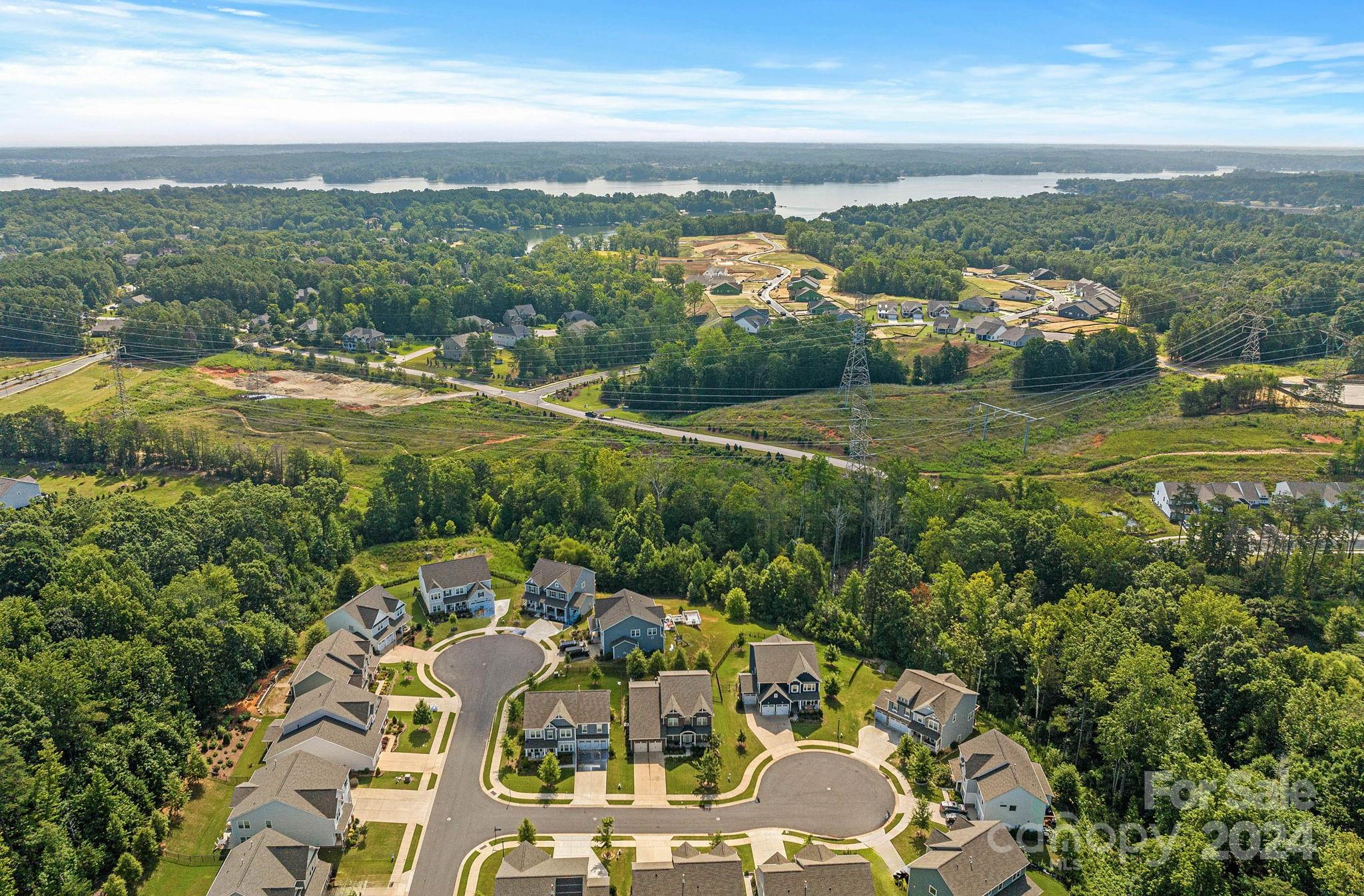 The Pinnacle at Handsmill - Residential