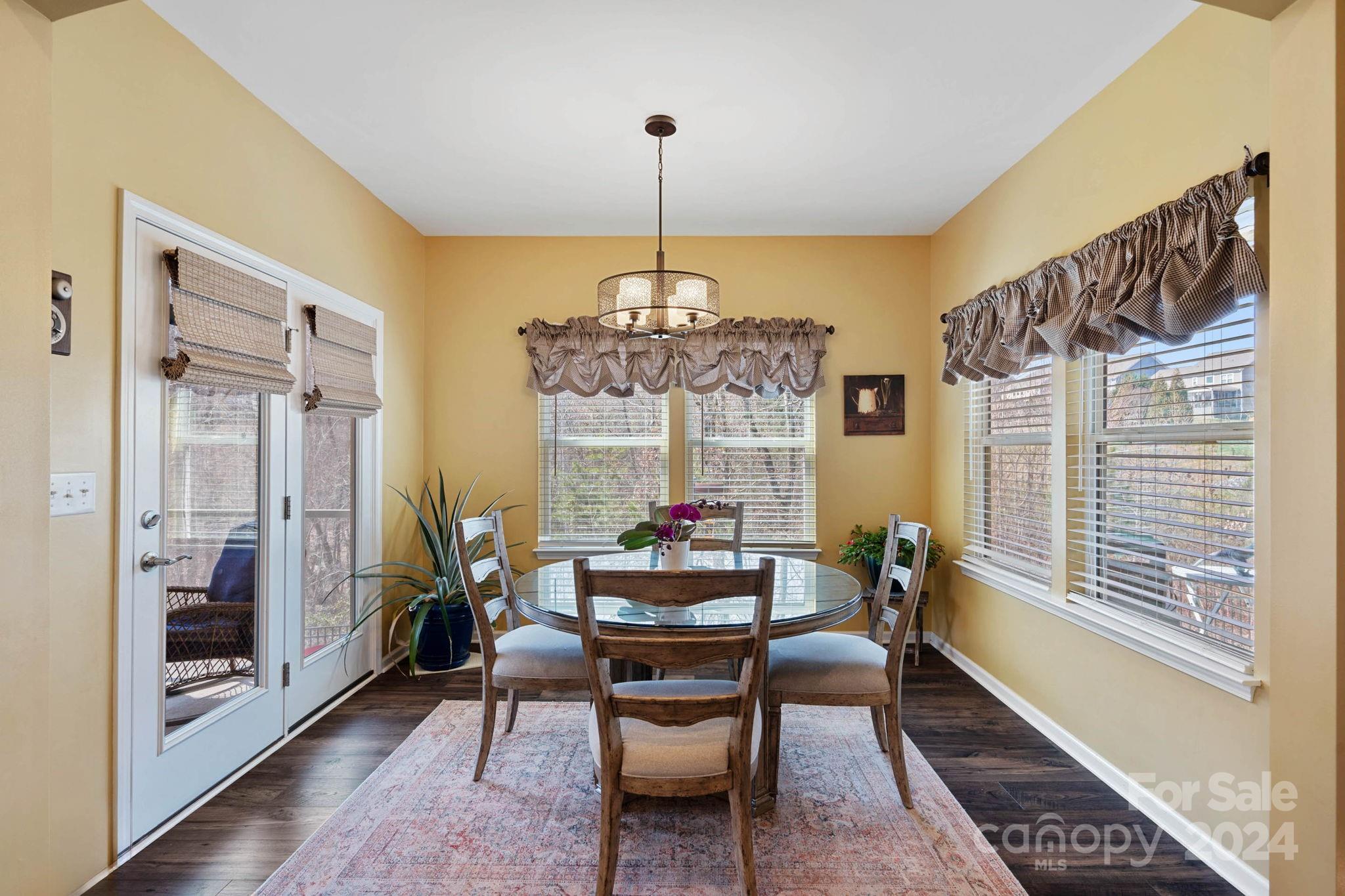 The Pinnacle at Handsmill - Residential