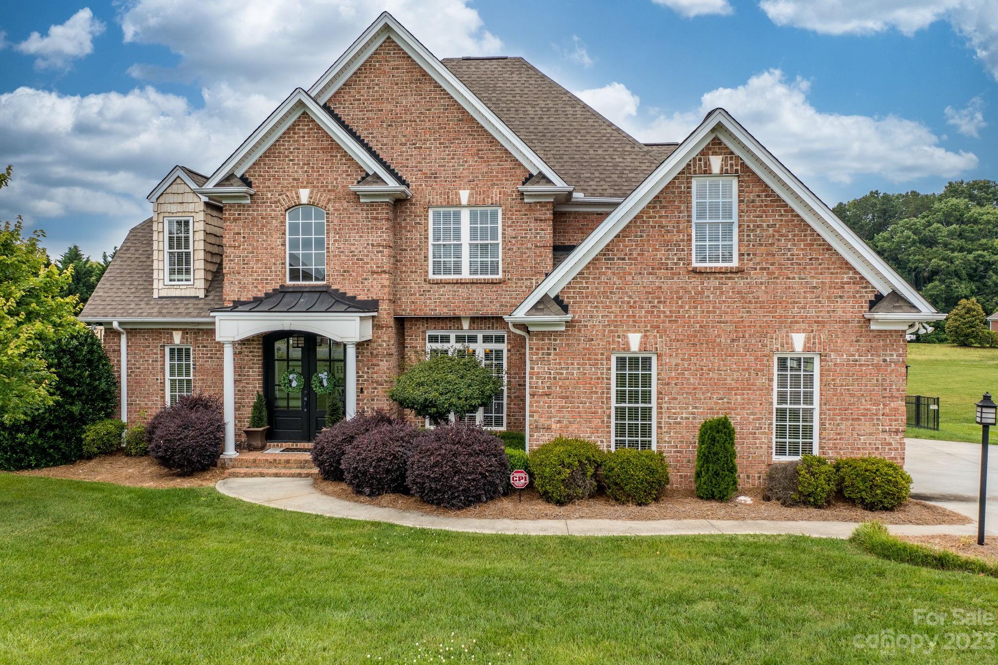 Photo 1 of 38 — 1021 Creekwalk Drive, Stanley, NC 28164