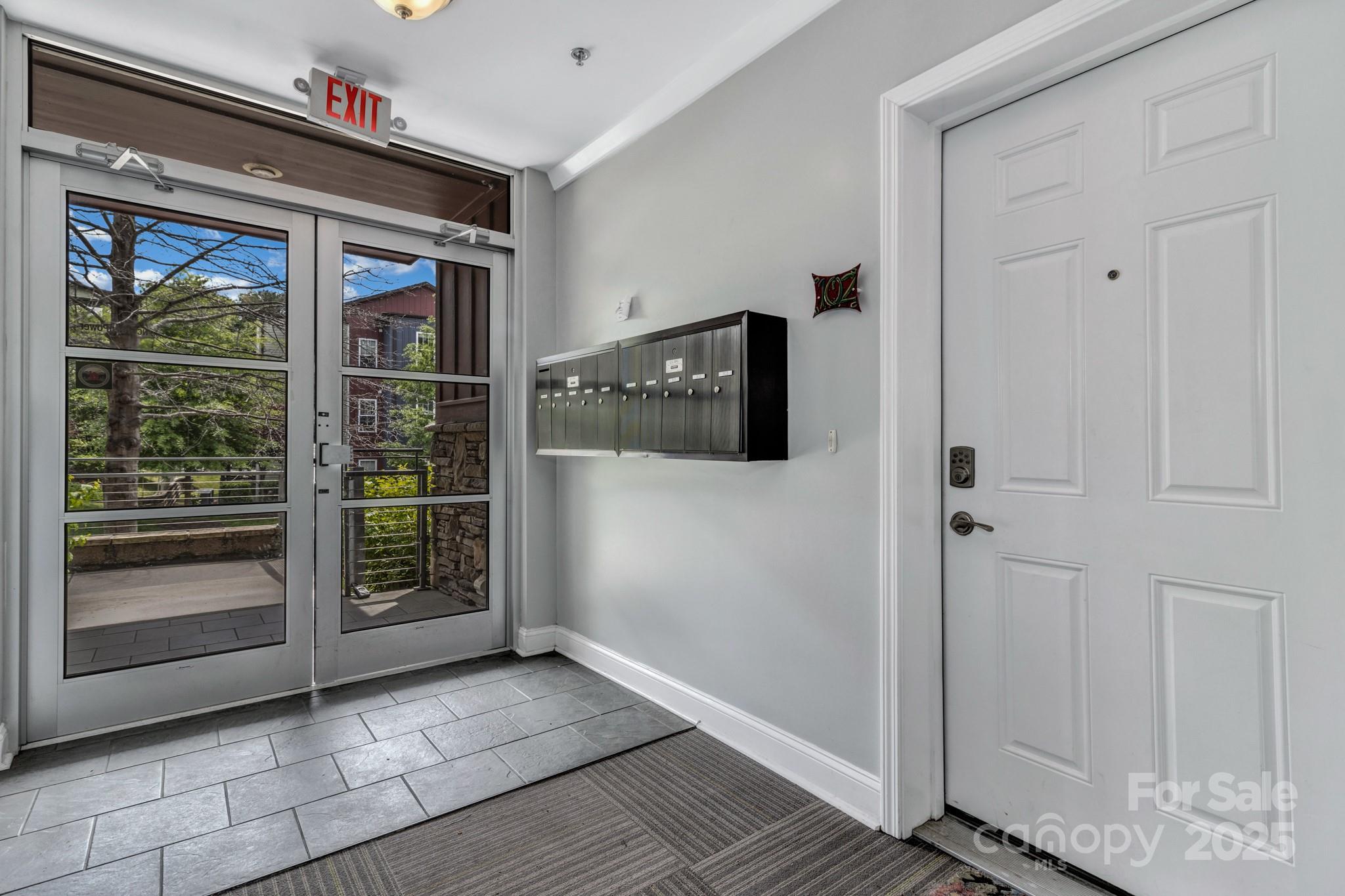 400 Skyloft Drive 102