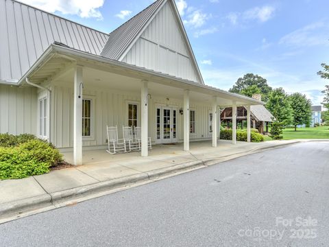 A home in Mills River