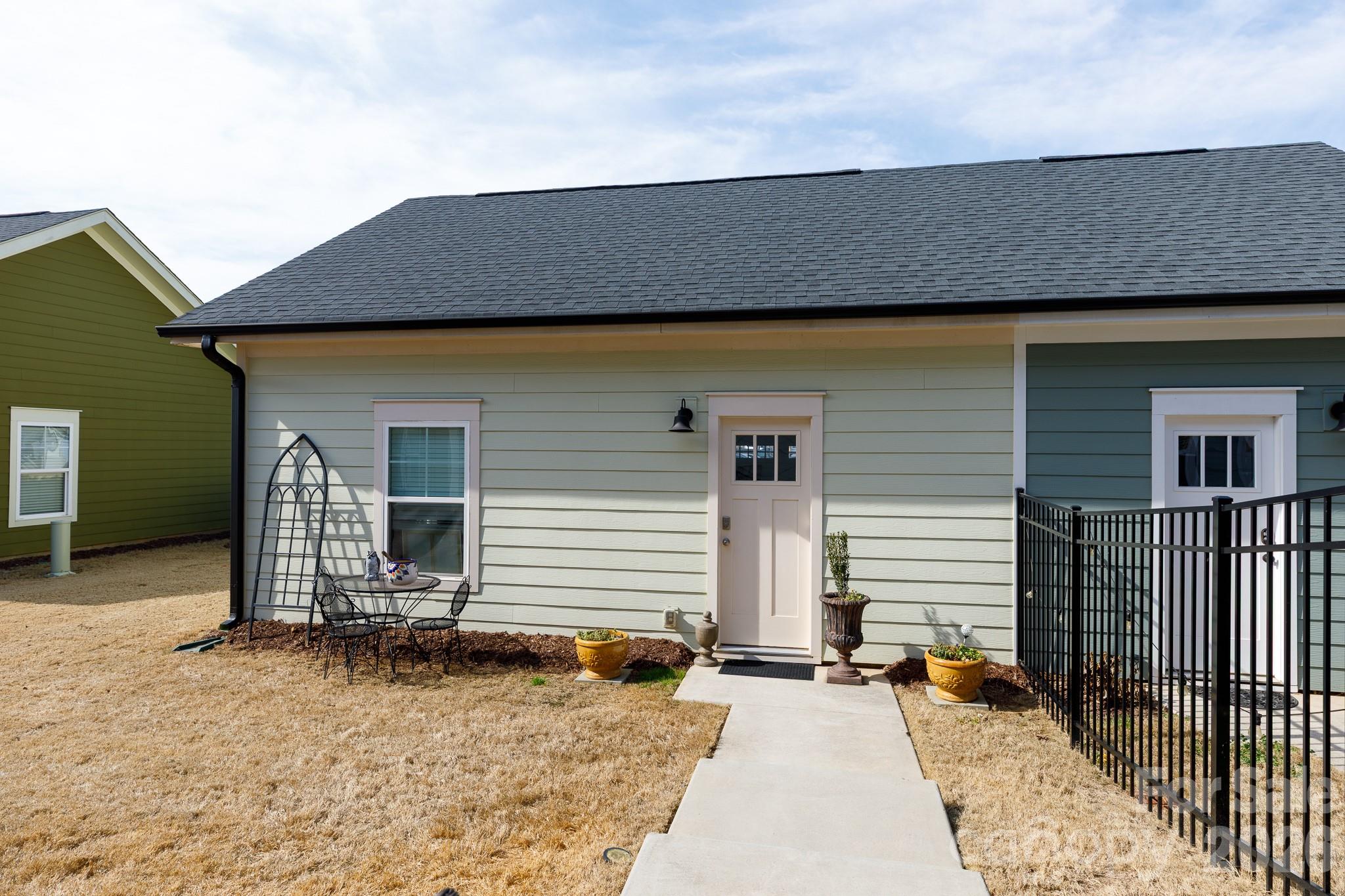 Riverwalk - Residential