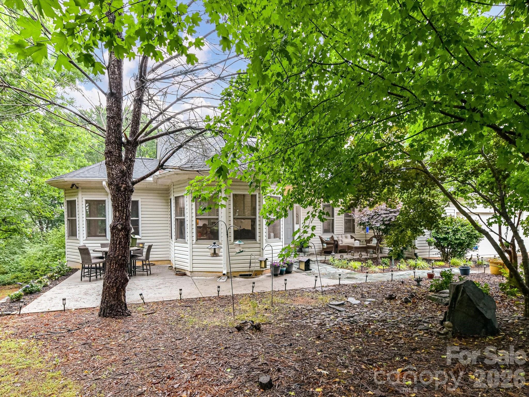 7702 Rivercrest Court