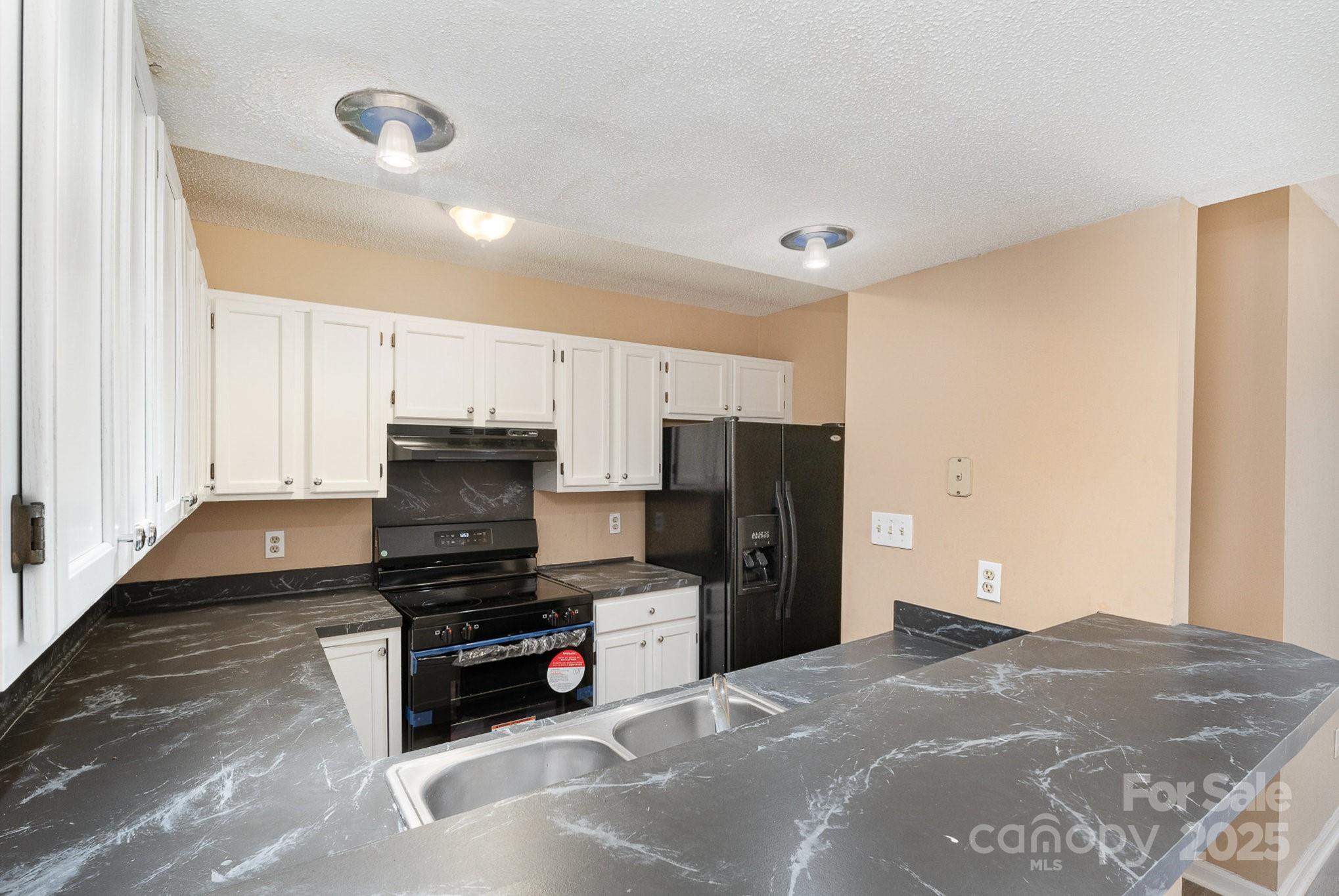 Brookside Townhouses - Residential