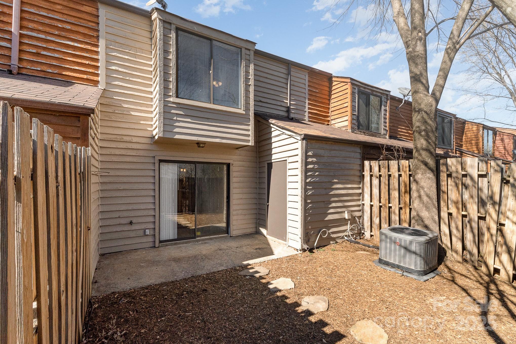 Brookside Townhouses - Residential