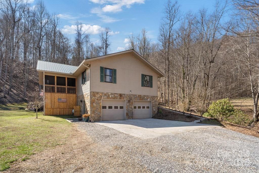 825 Posey Blanton Road