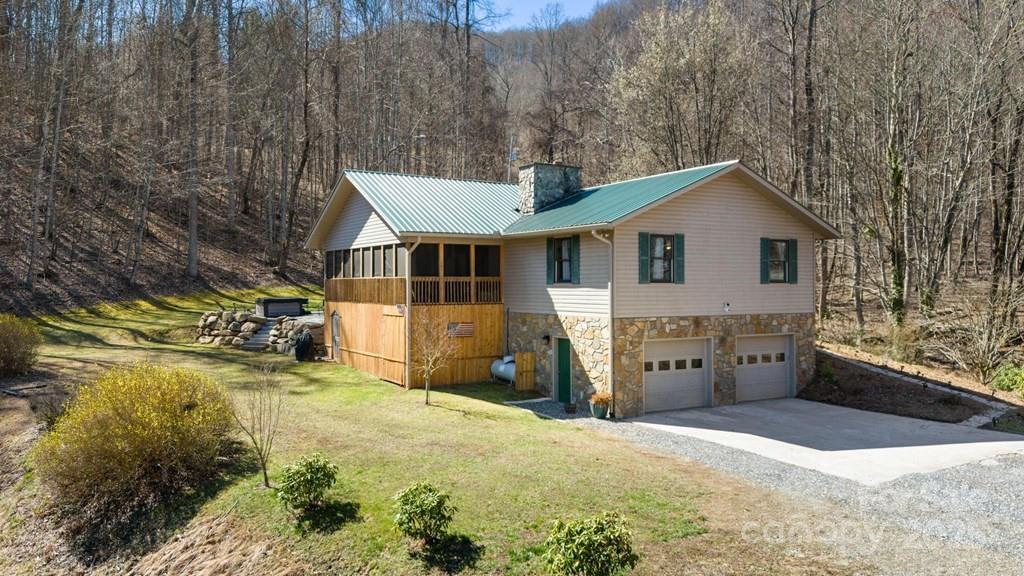 825 Posey Blanton Road