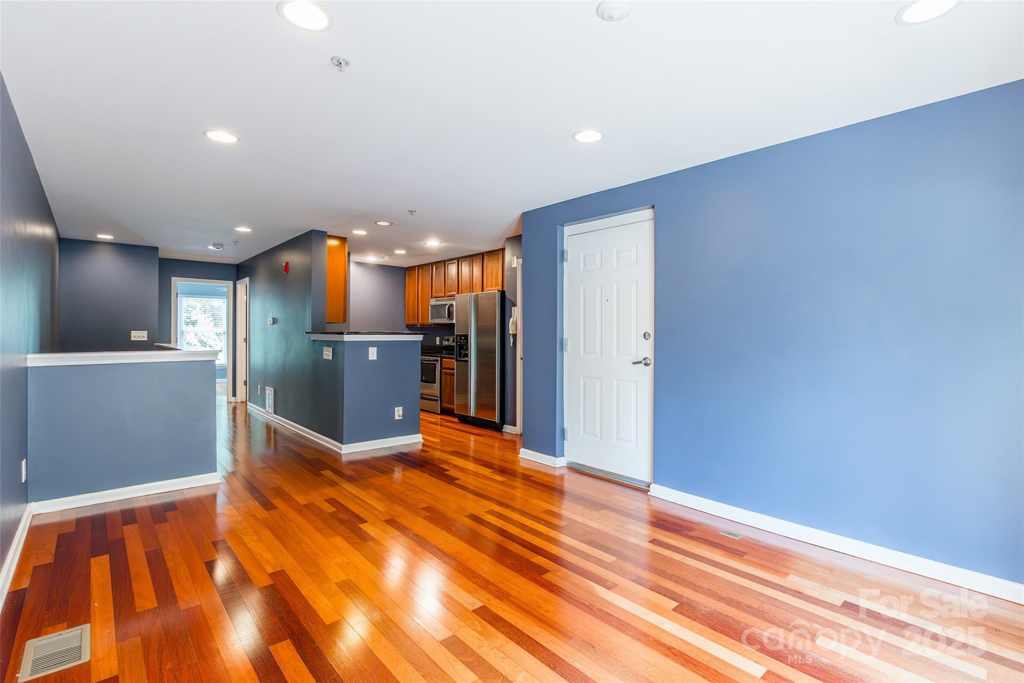 3629 Warp Street
