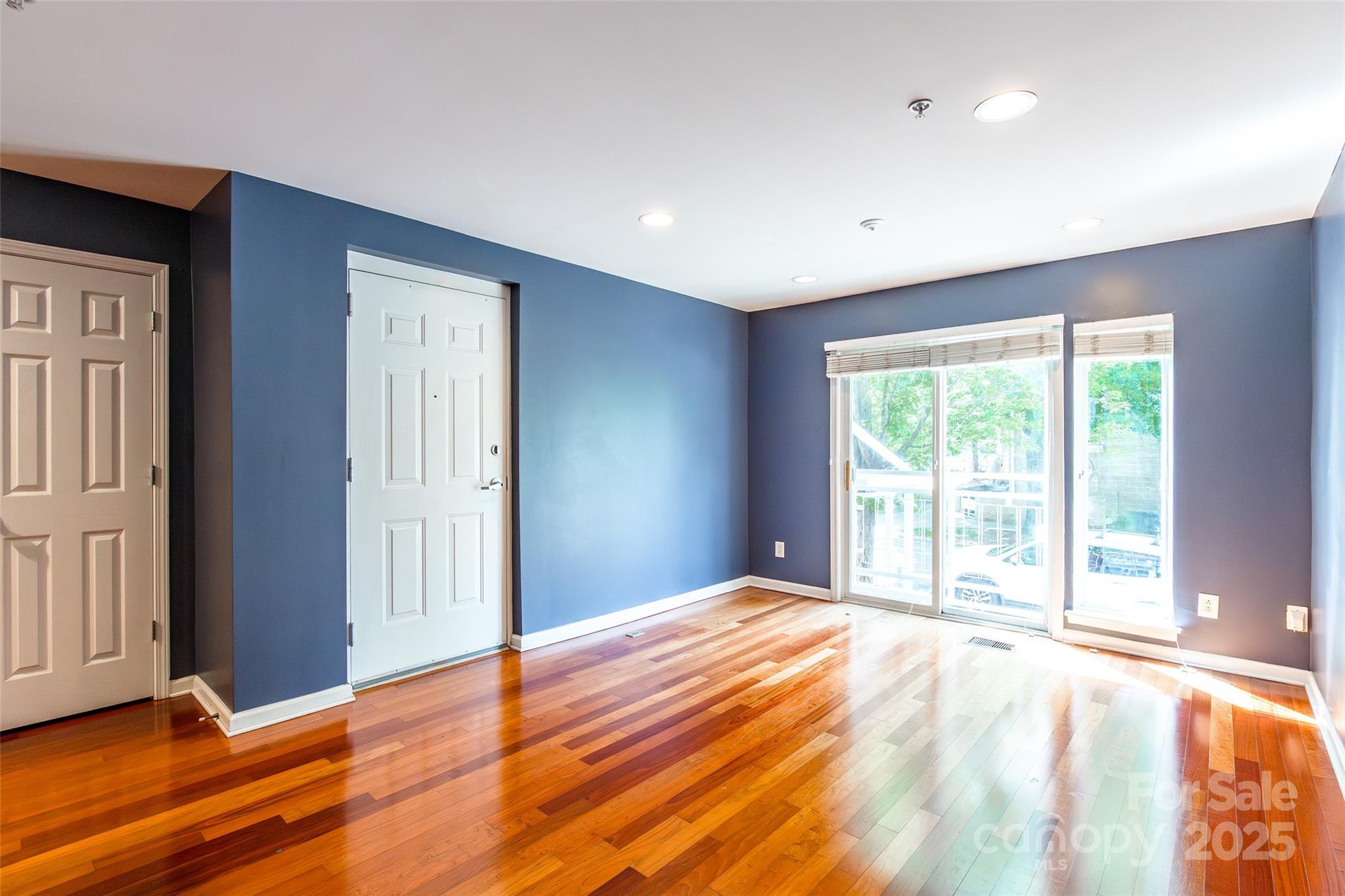 3629 Warp Street