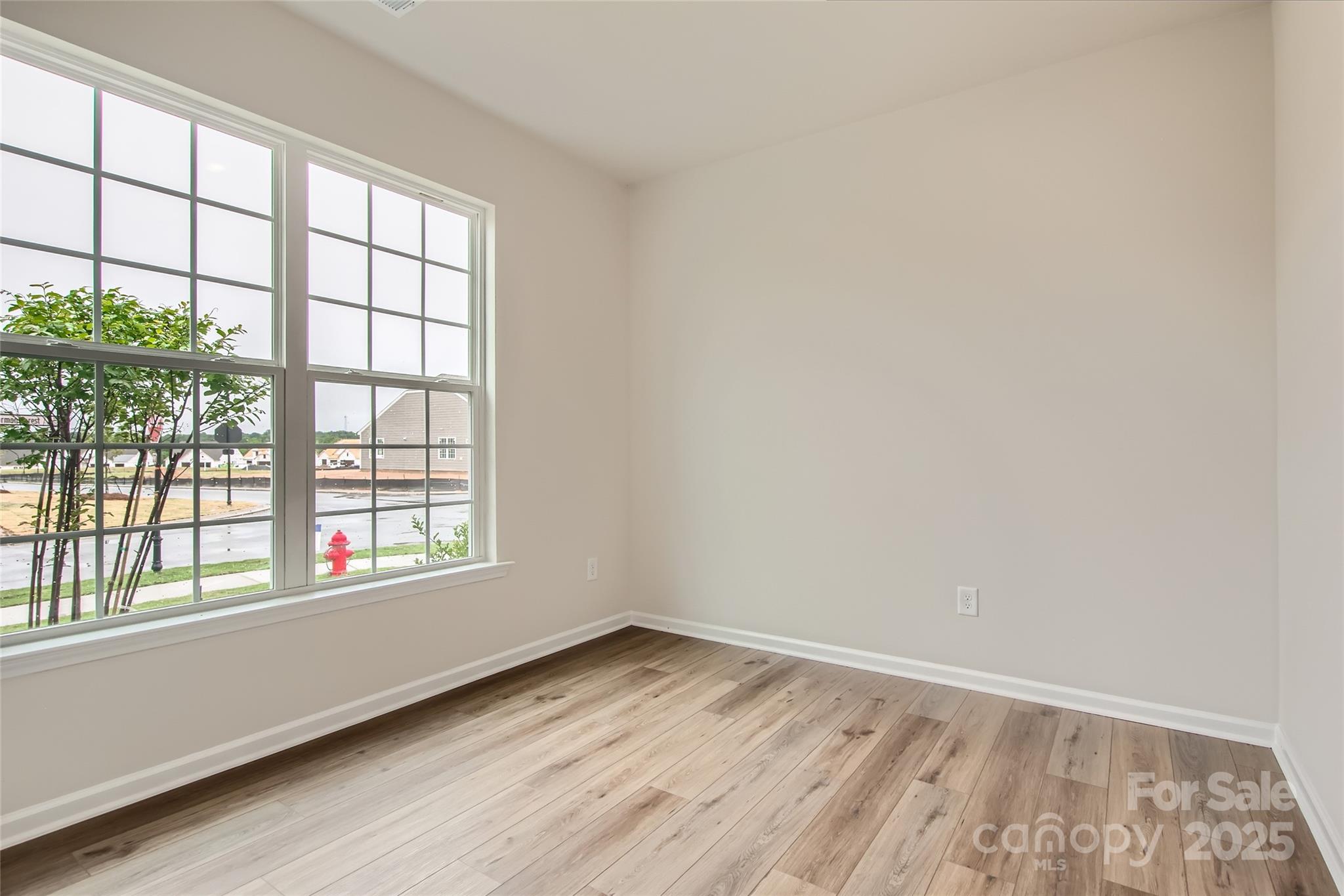 Roselyn - Residential