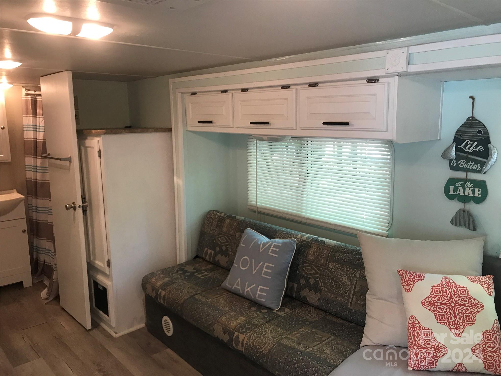 Twin Harbor - Residential