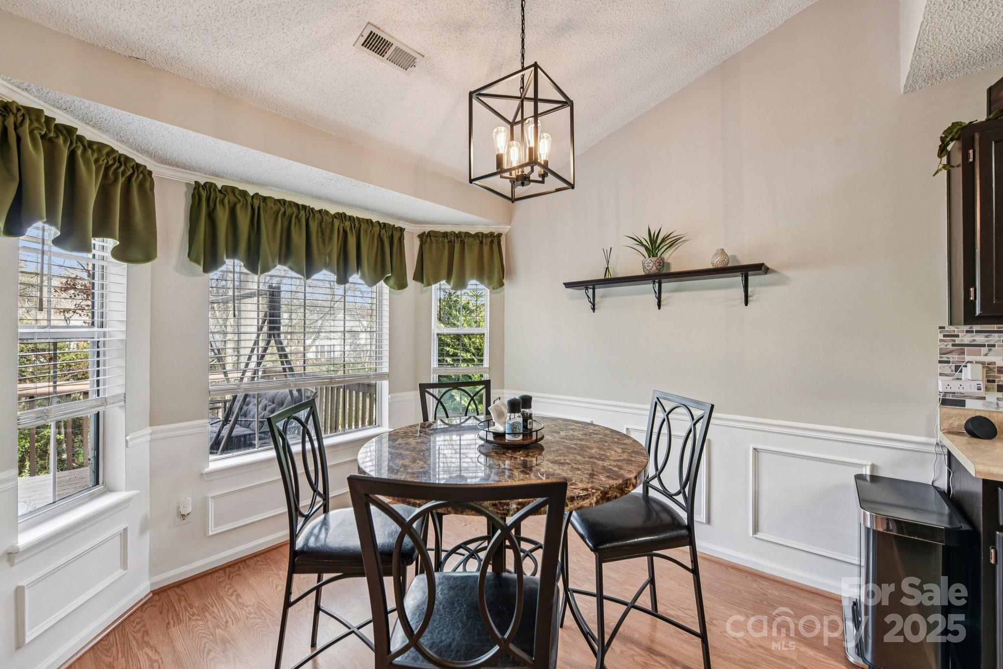 3684 Lake Spring Avenue NW