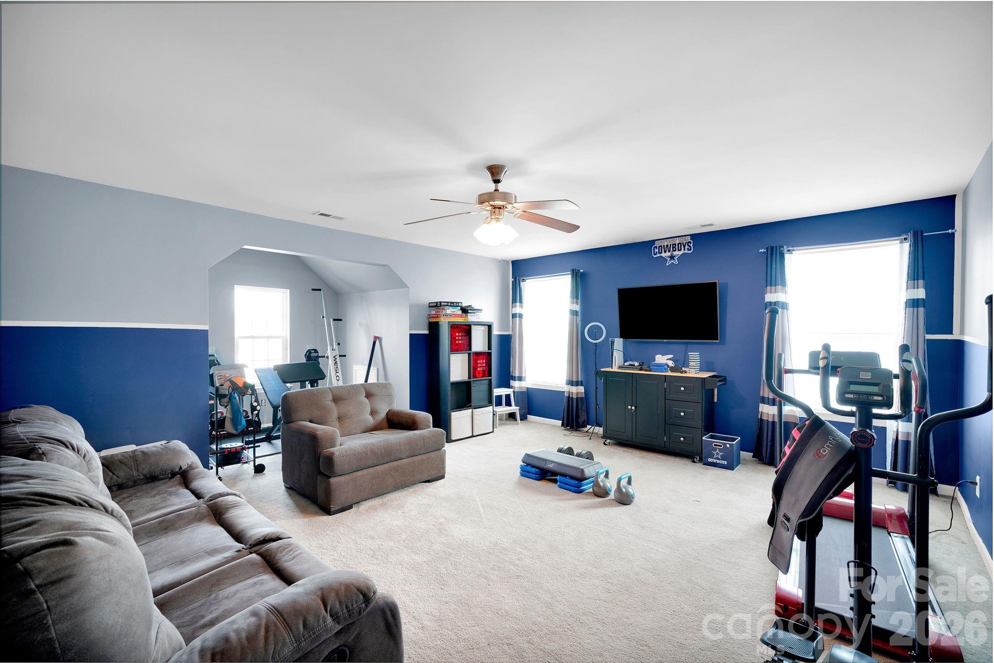 Curtis Pond - Residential