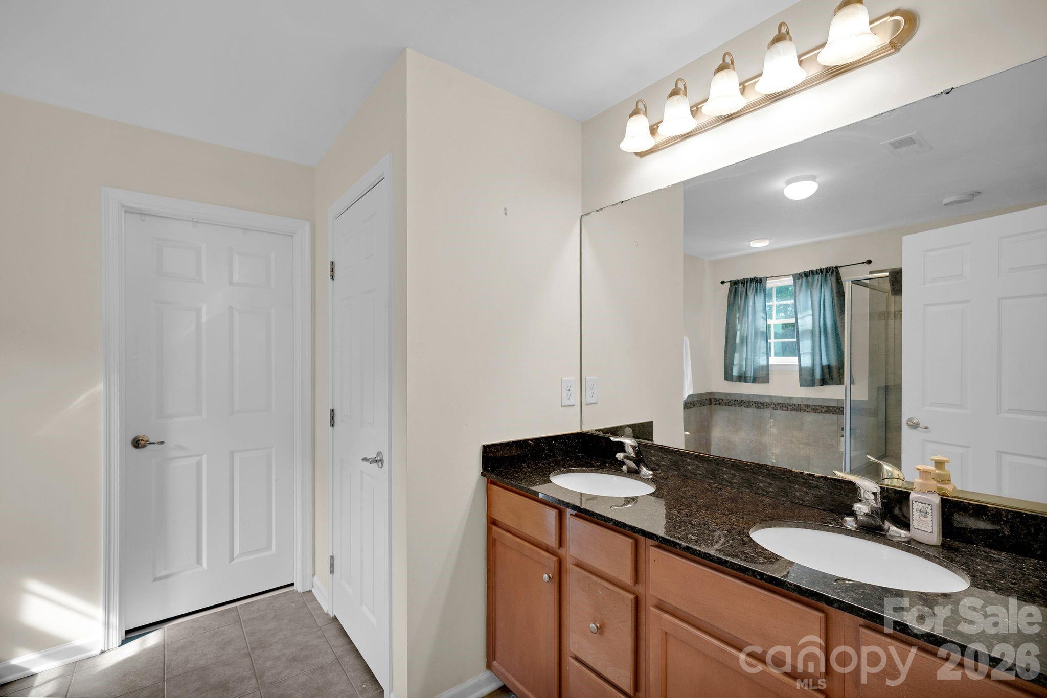 Curtis Pond - Residential