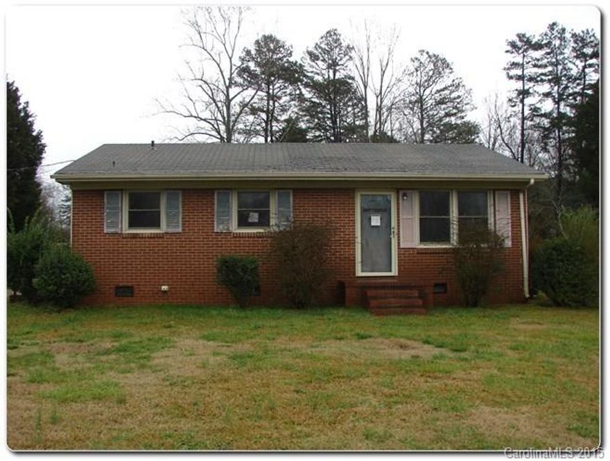 Charming Brick Ranch home in Mount Holly! 3 Spacious bedrooms with lots of closet space. Cozy living room. Kitchen with lots of cabinet space. Almost half an acre of land! Perfect opportunity to add your personal touch!