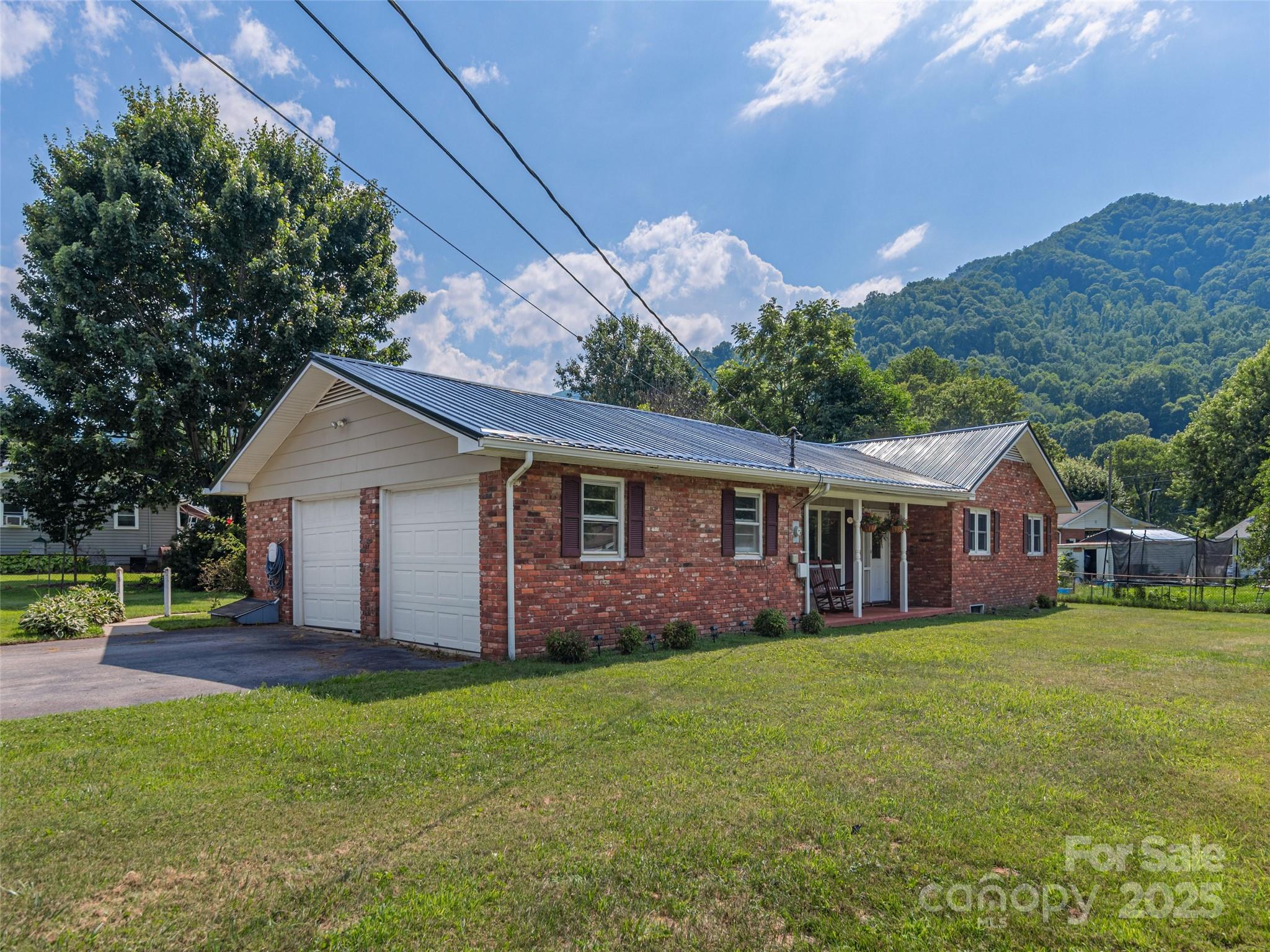 10 Estes Drive