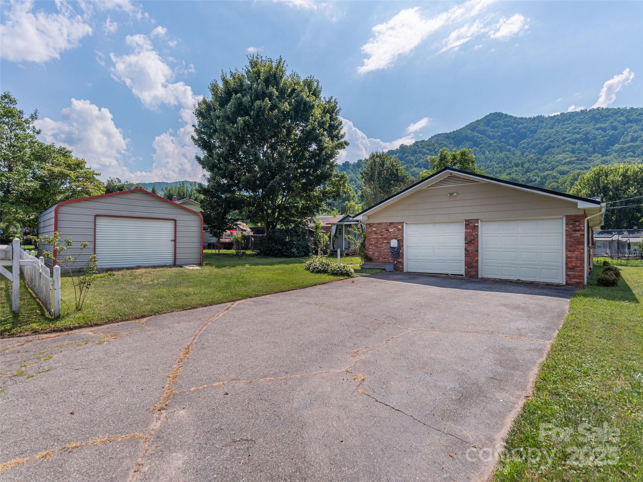 10 Estes Drive
