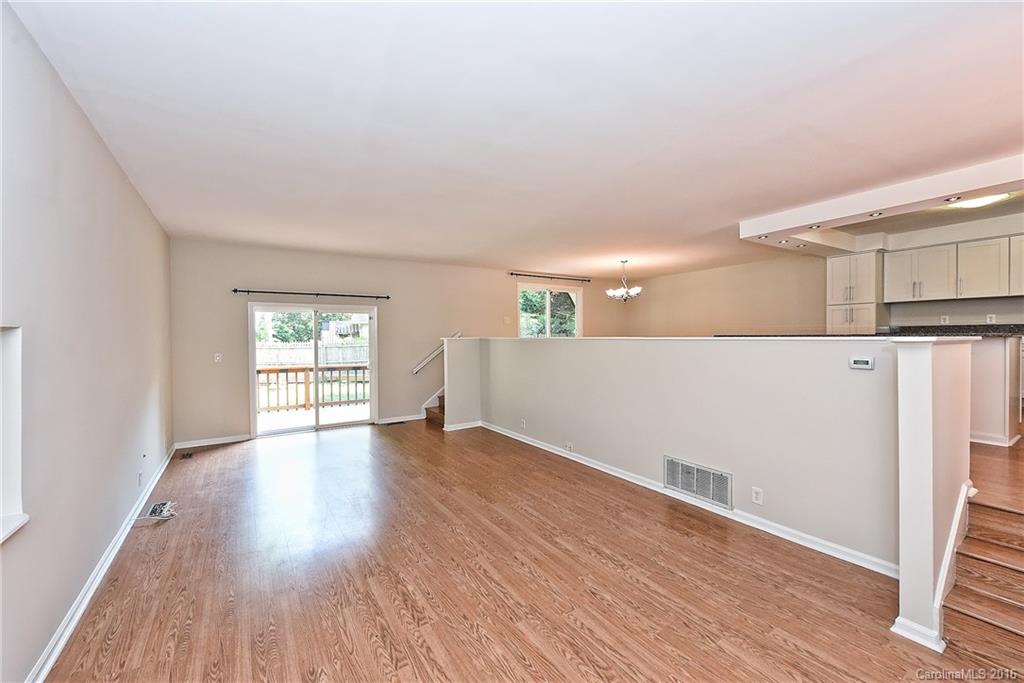 Tega Cay - Residential