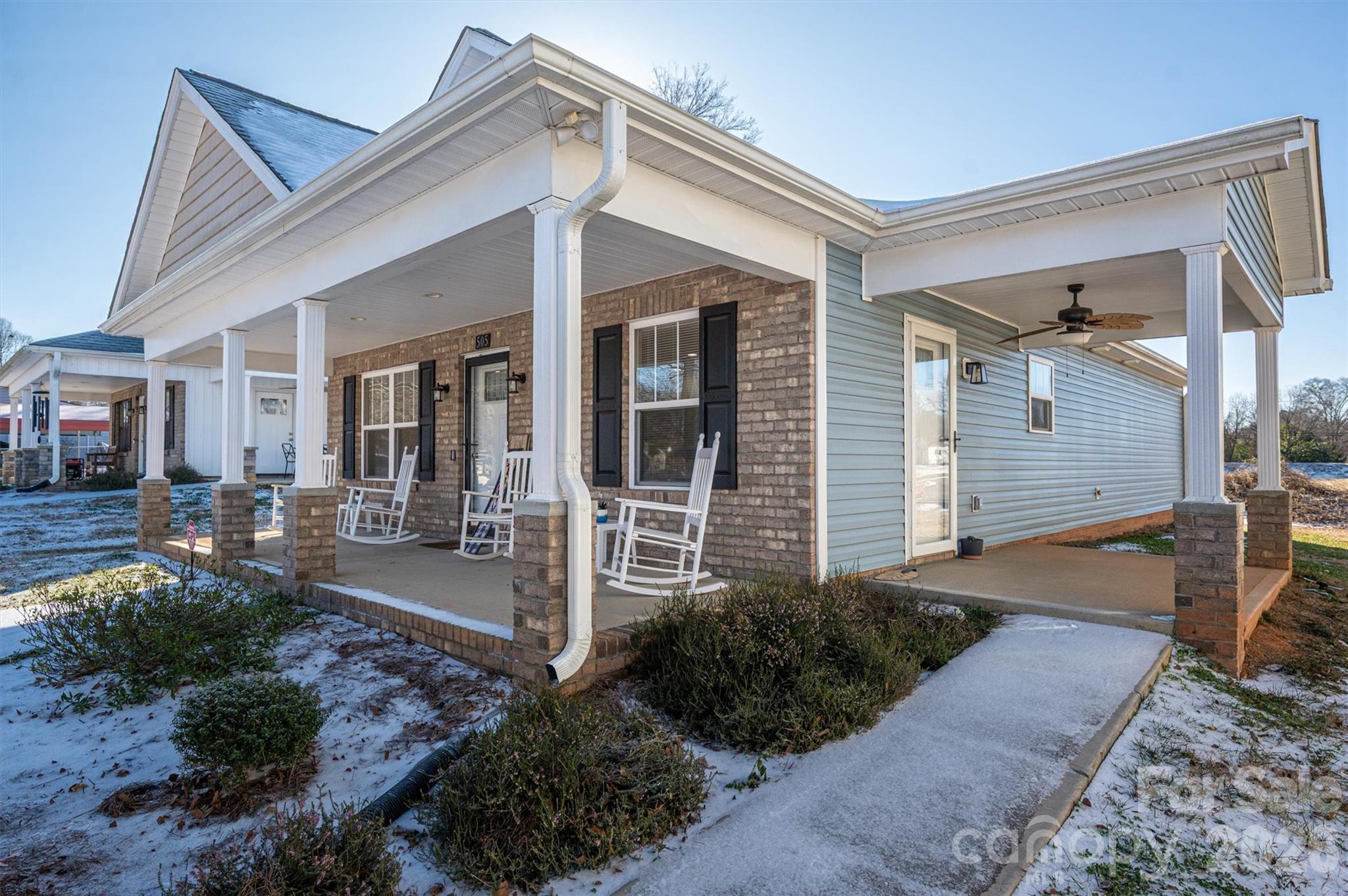 505 E Cloninger Street