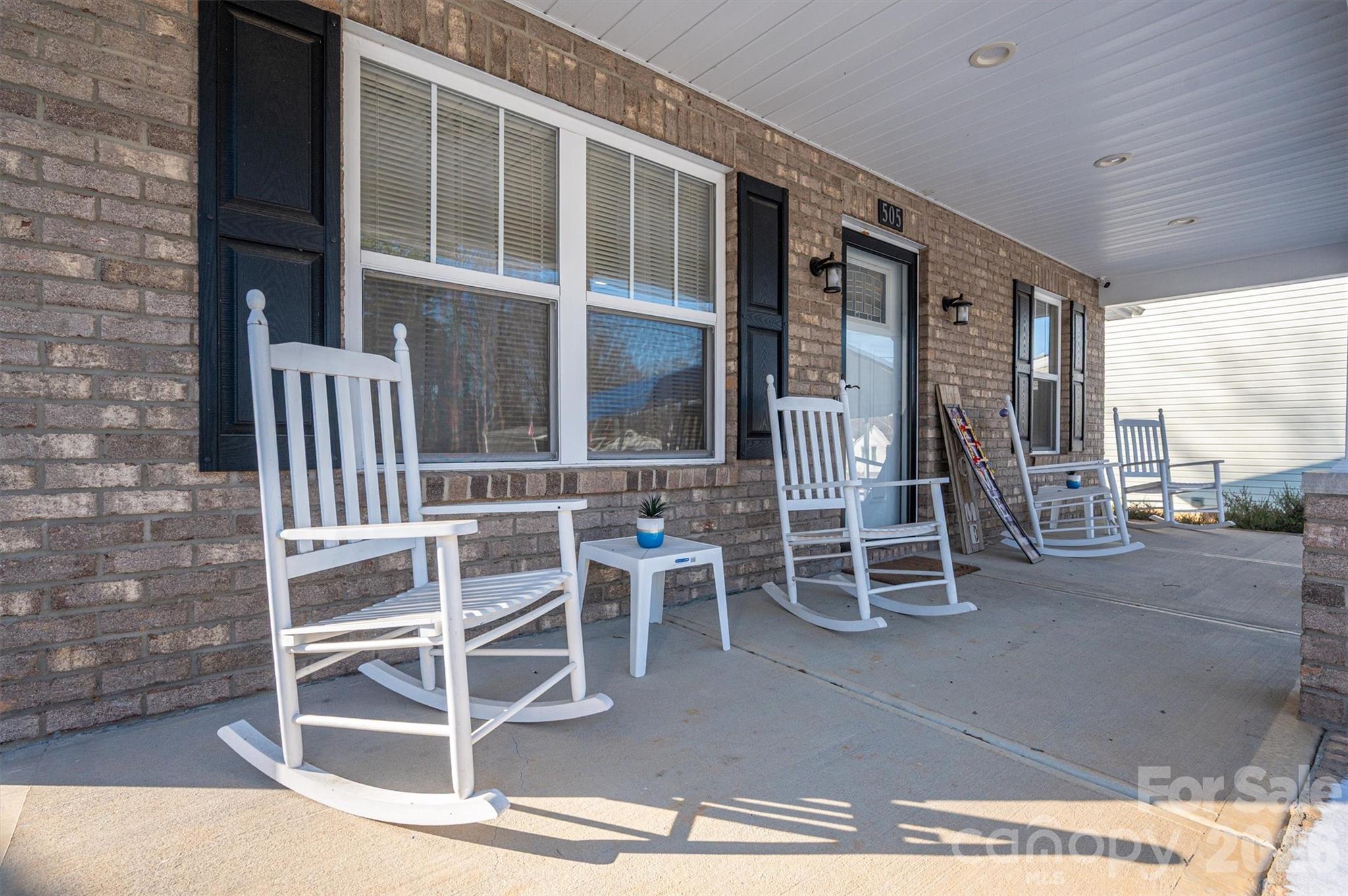 505 E Cloninger Street