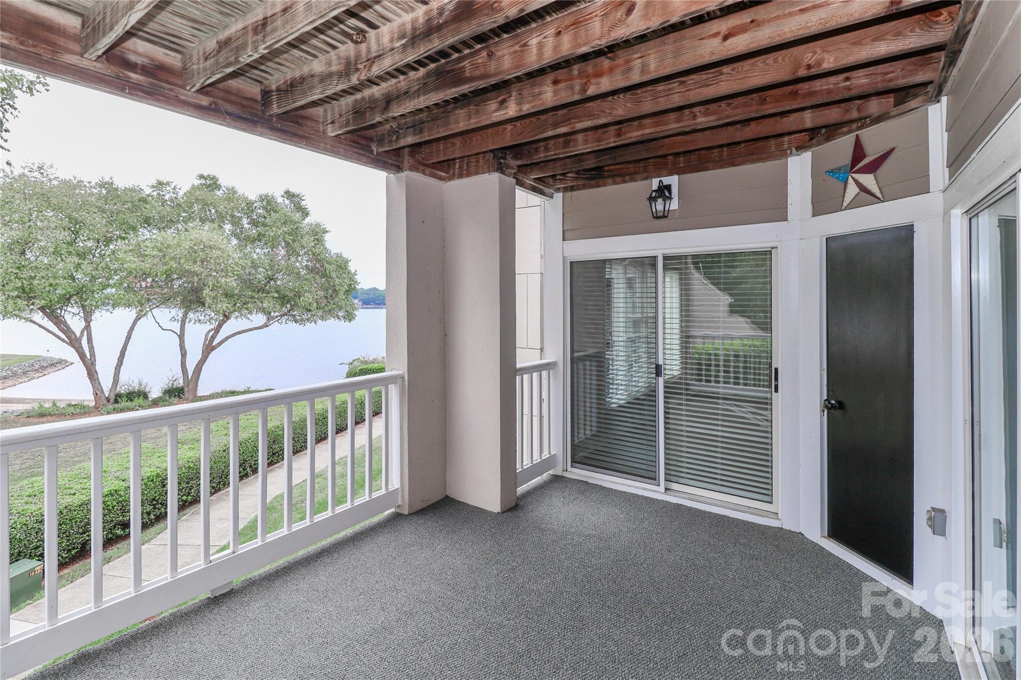 Vineyard Point - Residential