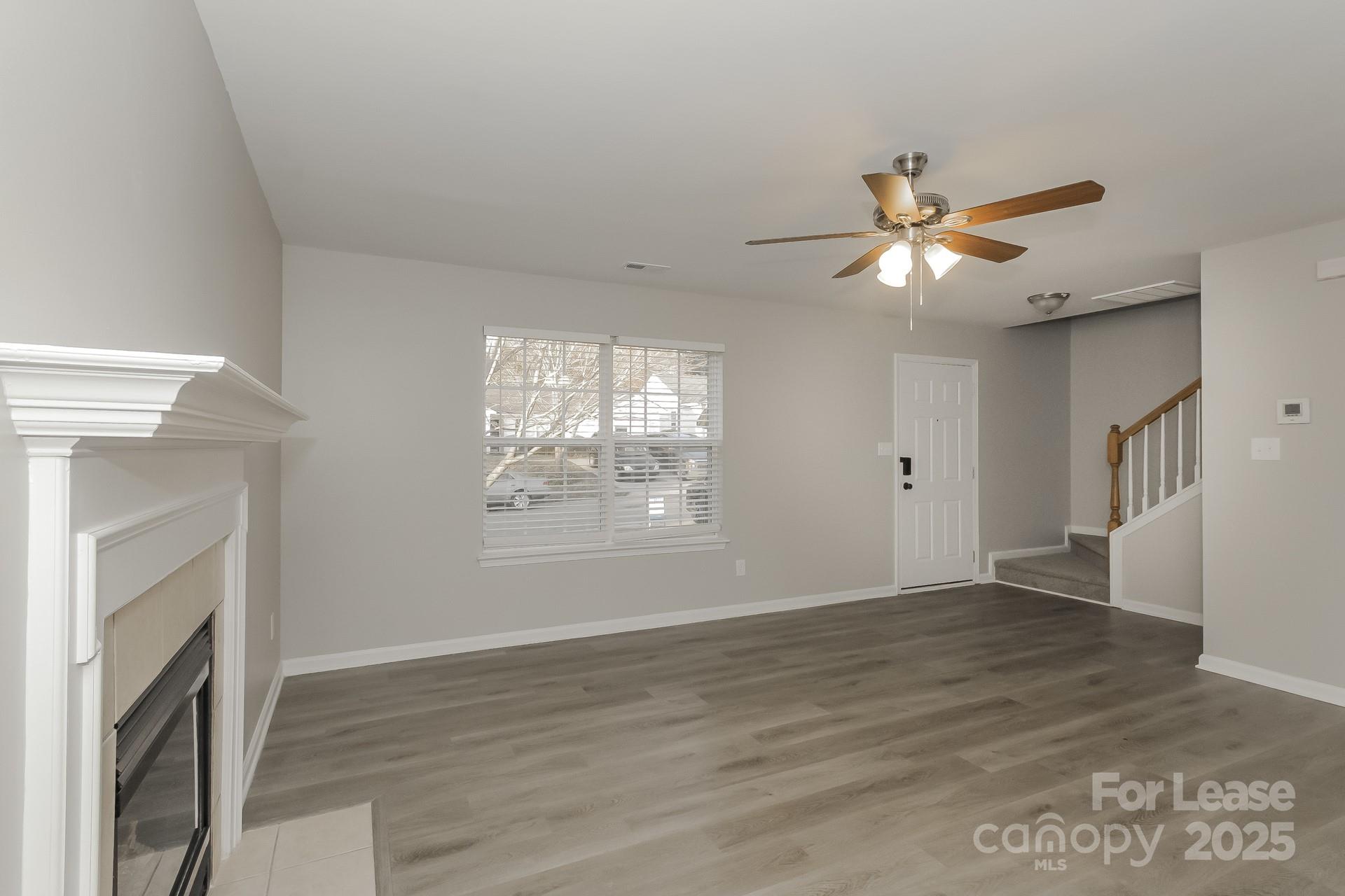 5728 Fairchase Avenue