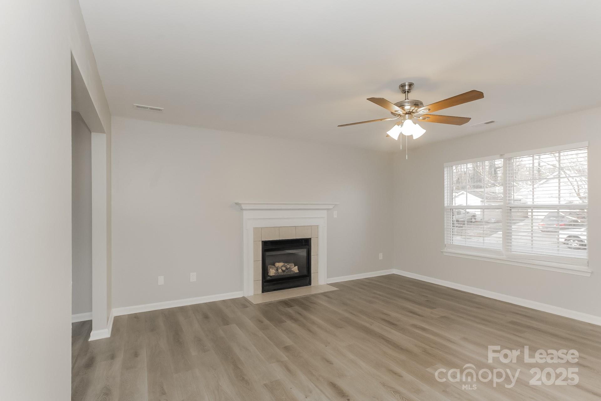 5728 Fairchase Avenue