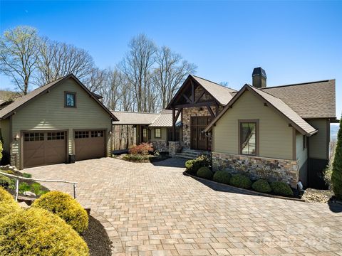 A home in Hendersonville