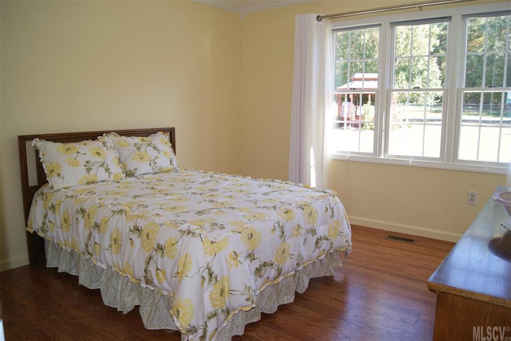 Pine Creek - Residential