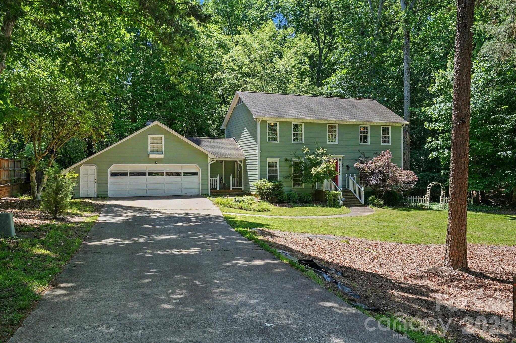 5812 Camelot Drive