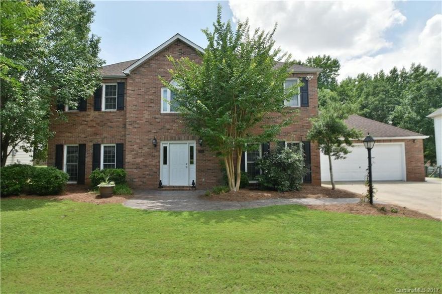 Updated home on cul-de-sac street w/pool and the perfect backyard!  Pool w/new liner, covered back porch, outdoor kitchen area, & plenty of yard to play in. Updates include roof-2012, HVAC-2009, windows-2007. Custom built kitchen cabinets & island, granite counter, farm sink, glass tile backsplash & SS appliances. All bathrooms have been updated.  3 season tiled sunroom. Spacious master bedroom. Living room/office space as well. Great Matthews neighborhood w/sidewalks. 1yr home warranty.