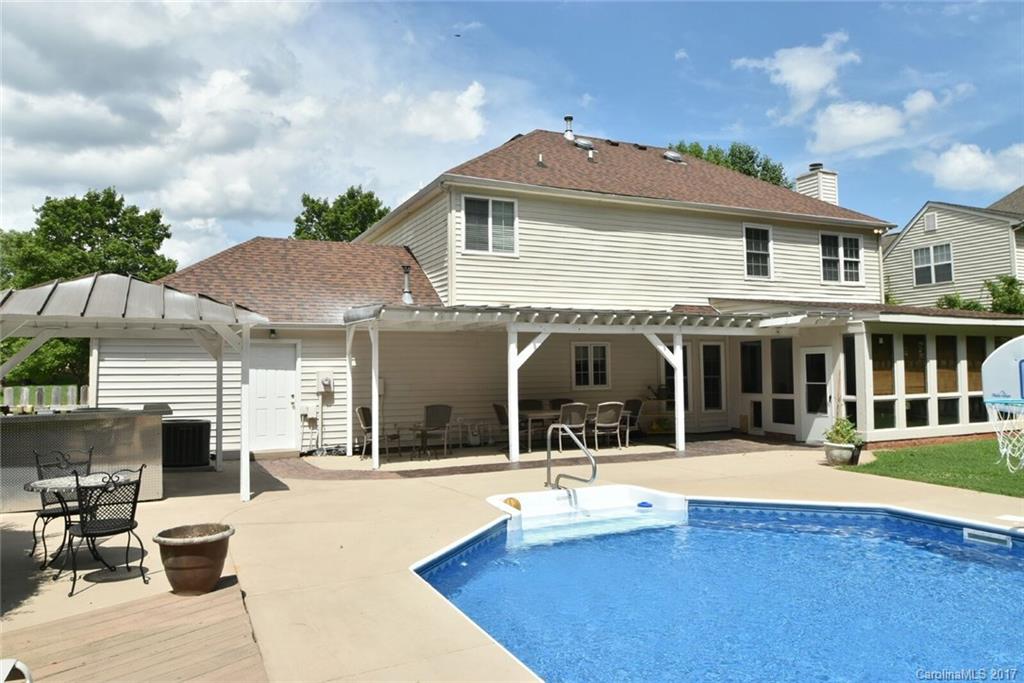 Thornblade - Residential