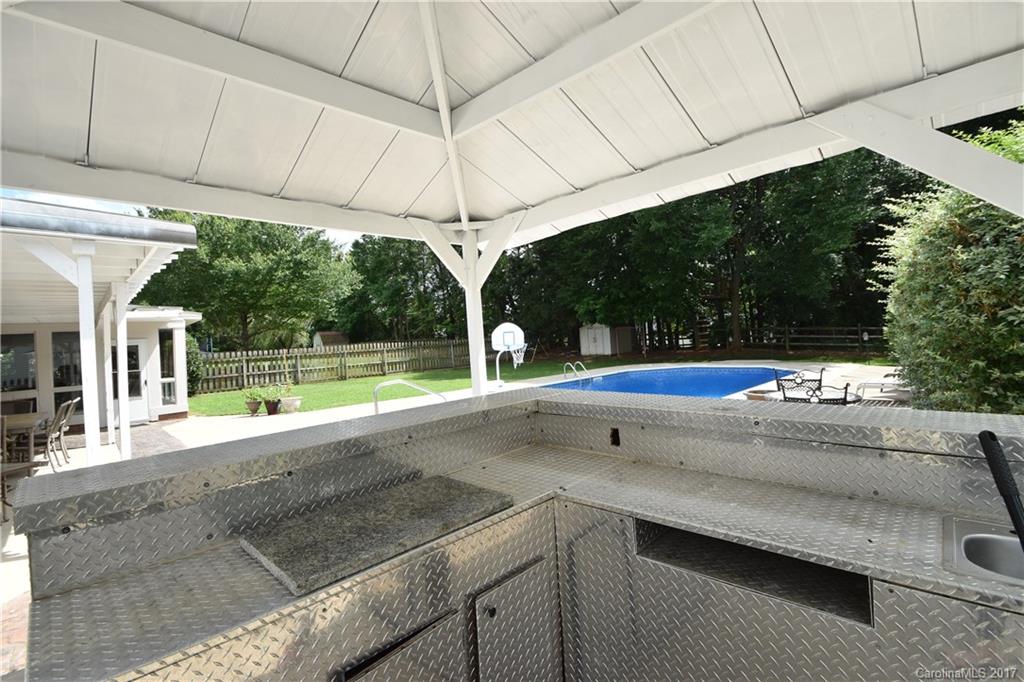 Thornblade - Residential